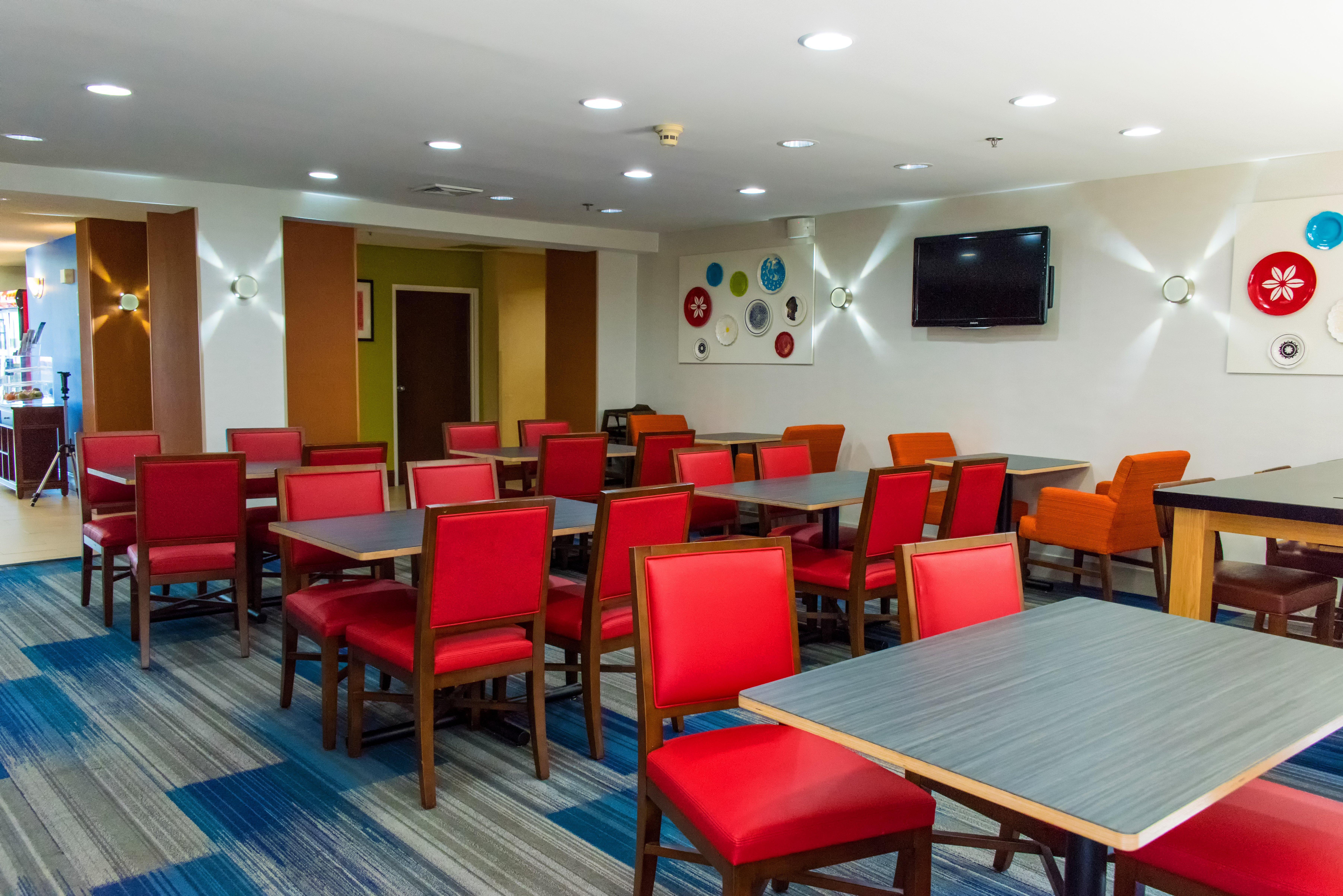 Holiday Inn Express Hotel & Suites Kinston By Ihg Экстерьер фото